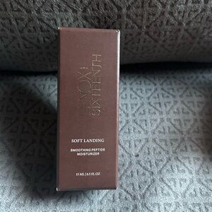 Lenox Sixteenth Soft Landing Smoothing Peptide Moisturizer - 15 ml